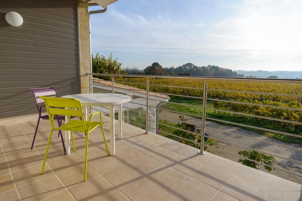 Les Raisins Du Bonheur Bed & Breakfast Puisseguin Exterior foto