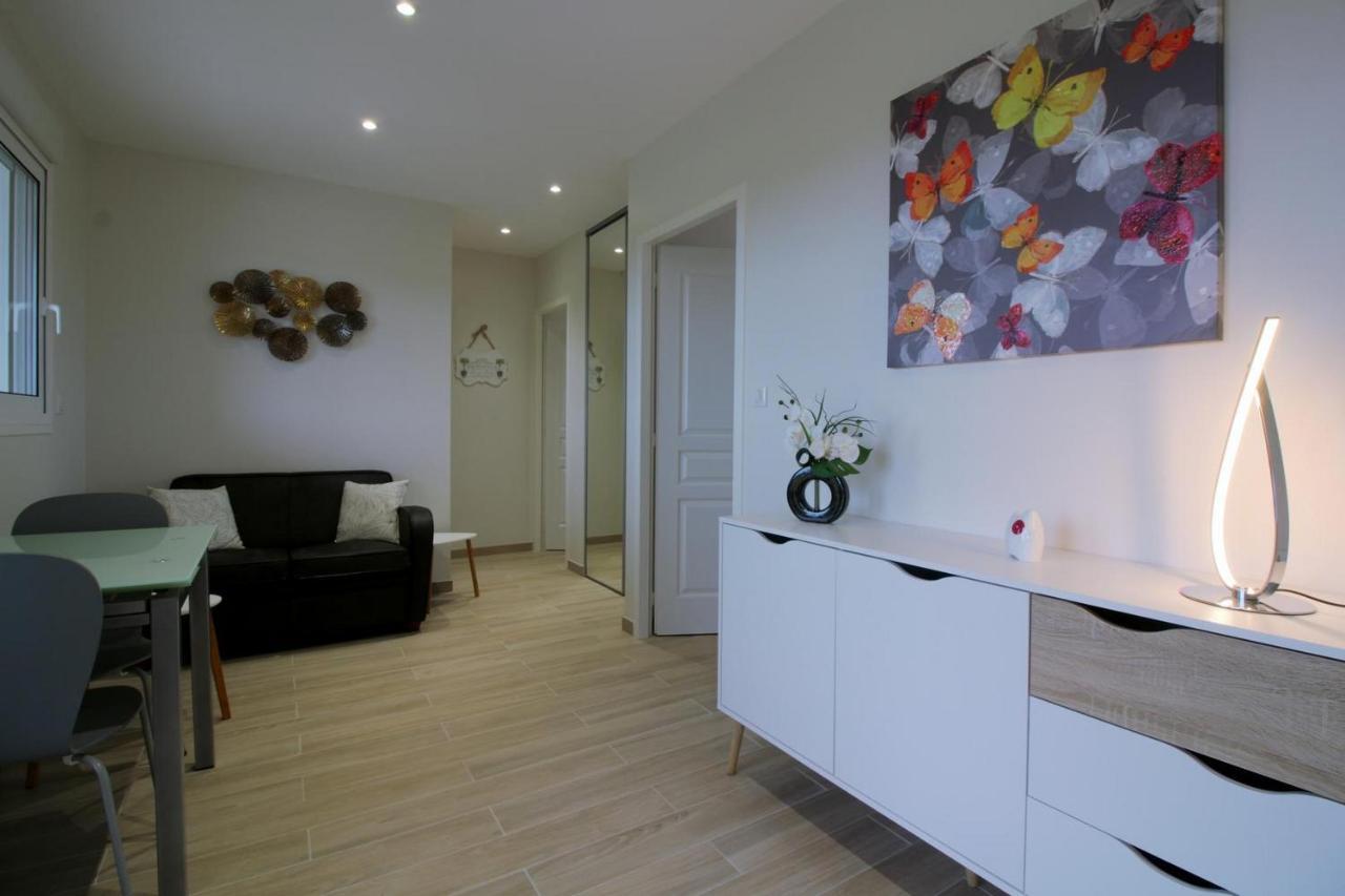 Les Raisins Du Bonheur Bed & Breakfast Puisseguin Exterior foto
